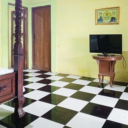 Villa Kampus Near Taman Safari Cisarua Puncak Redpartner Bogor Bagian luar foto