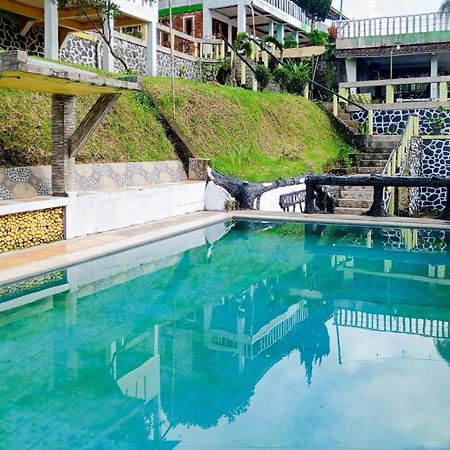 Villa Kampus Near Taman Safari Cisarua Puncak Redpartner Bogor Bagian luar foto