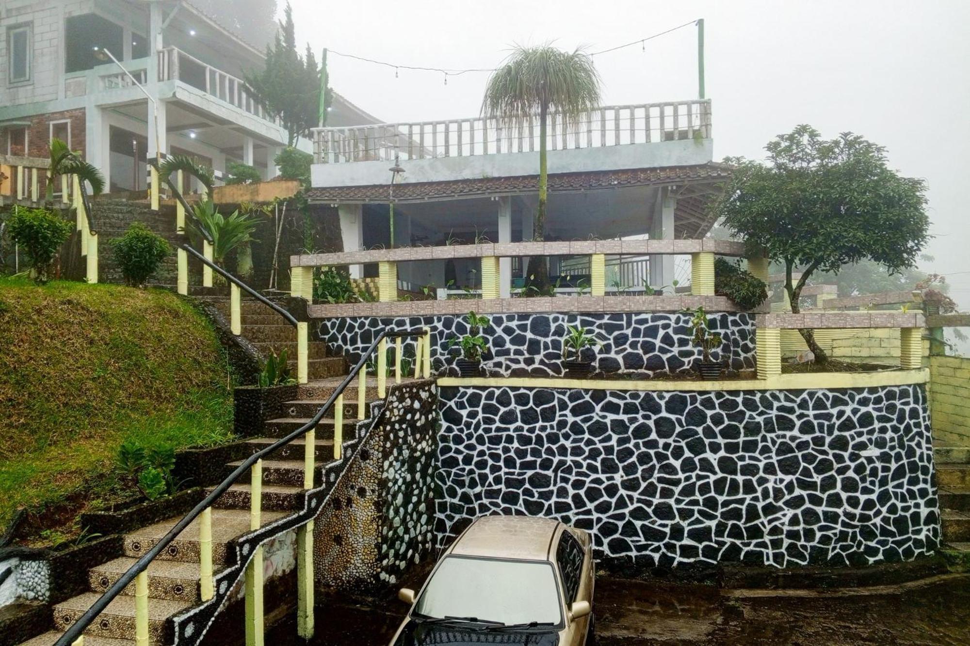 Villa Kampus Near Taman Safari Cisarua Puncak Redpartner Bogor Bagian luar foto