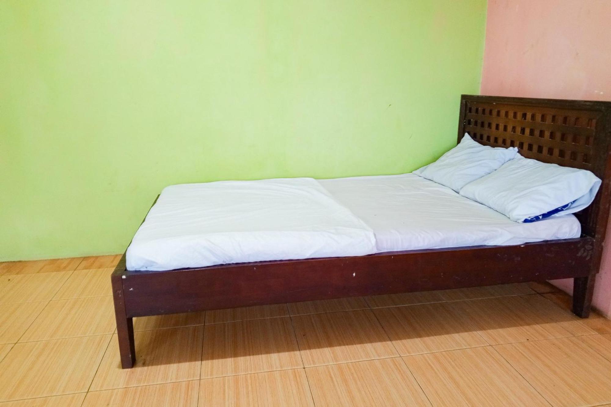Villa Kampus Near Taman Safari Cisarua Puncak Redpartner Bogor Bagian luar foto