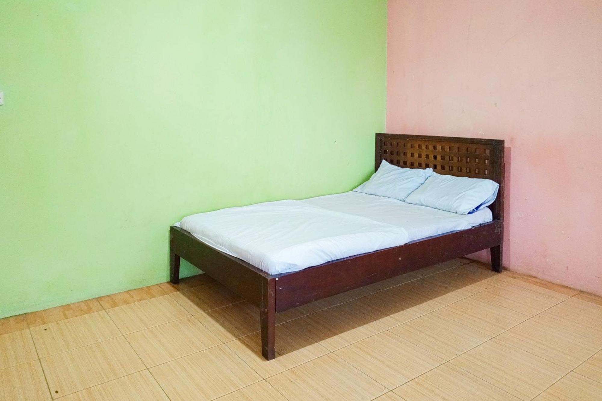 Villa Kampus Near Taman Safari Cisarua Puncak Redpartner Bogor Bagian luar foto